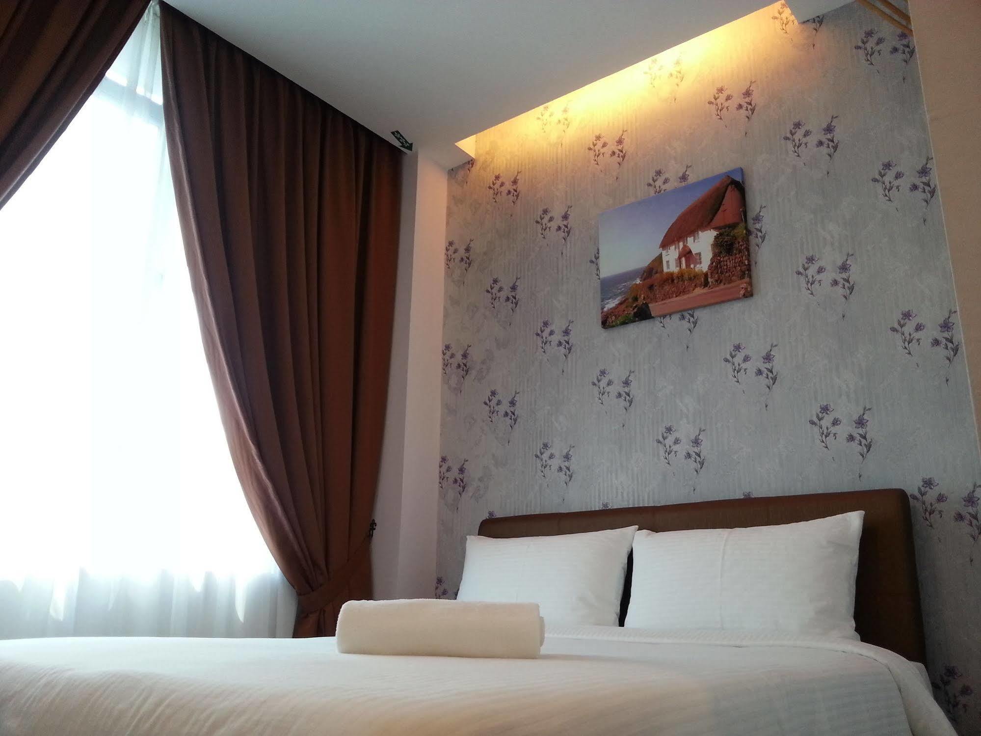 Palazzo Hotel Kulai Eksteriør bilde