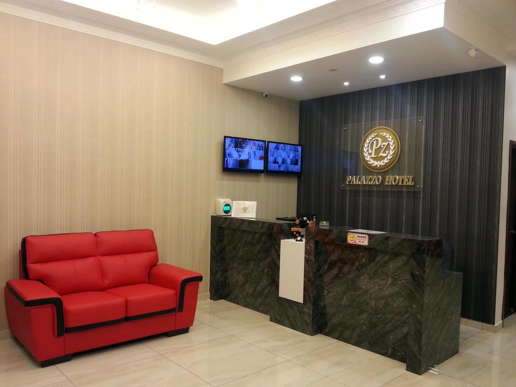 Palazzo Hotel Kulai Eksteriør bilde