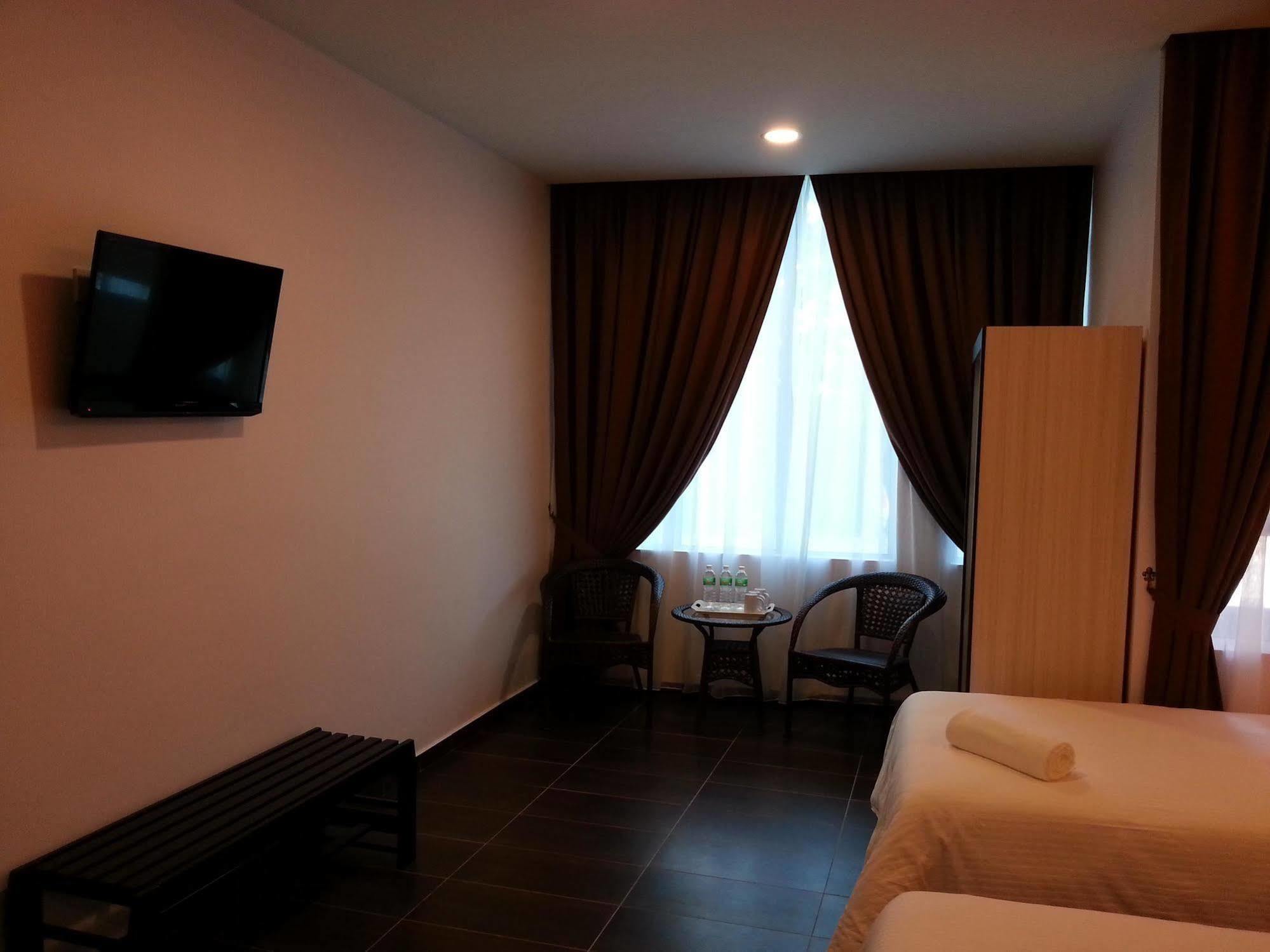 Palazzo Hotel Kulai Eksteriør bilde