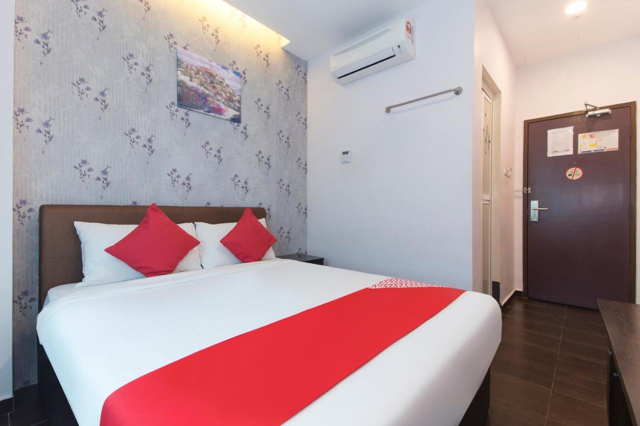 Palazzo Hotel Kulai Eksteriør bilde