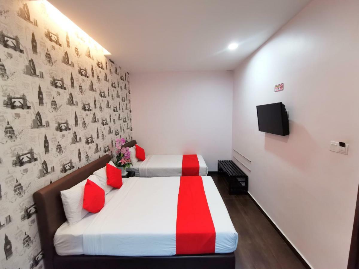 Palazzo Hotel Kulai Eksteriør bilde