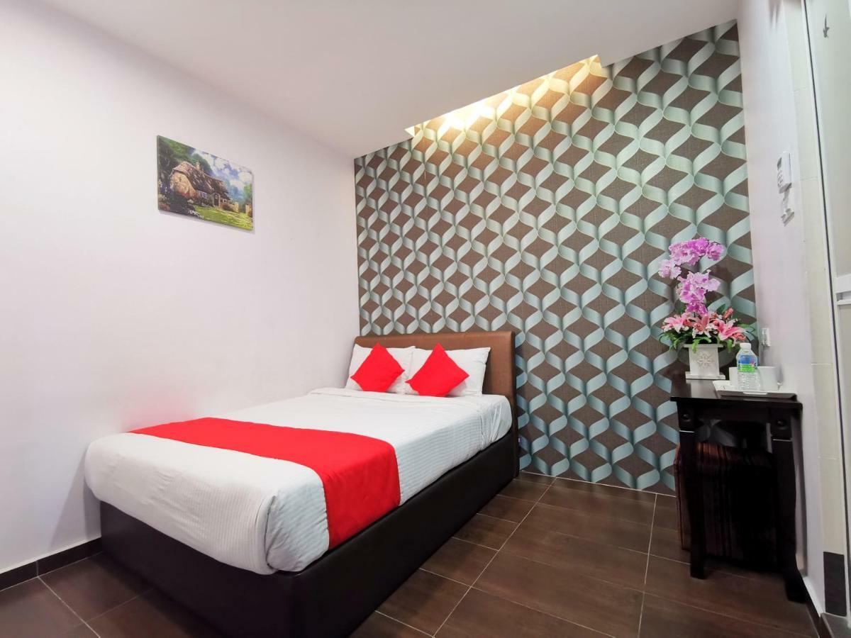 Palazzo Hotel Kulai Eksteriør bilde