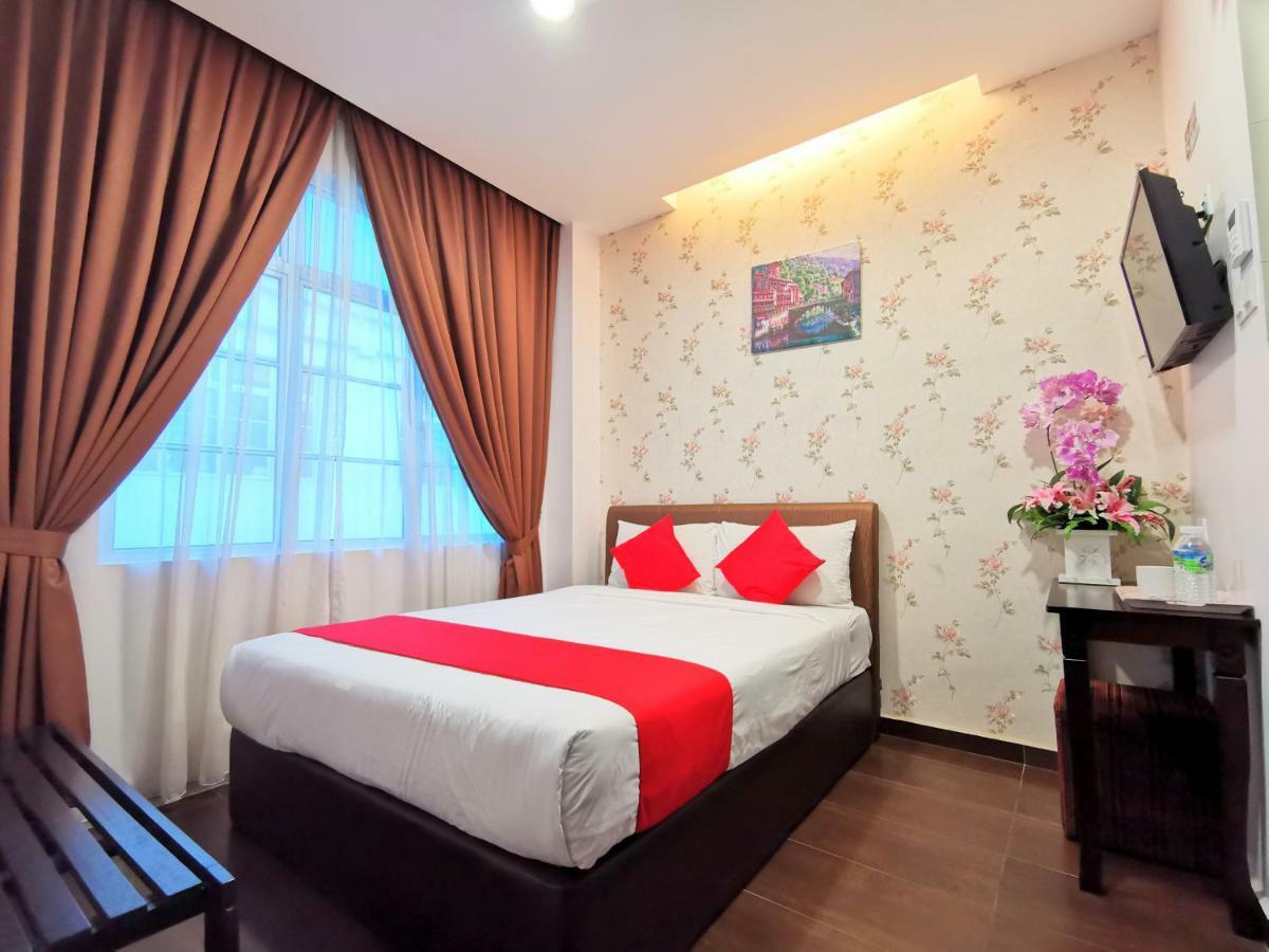 Palazzo Hotel Kulai Eksteriør bilde